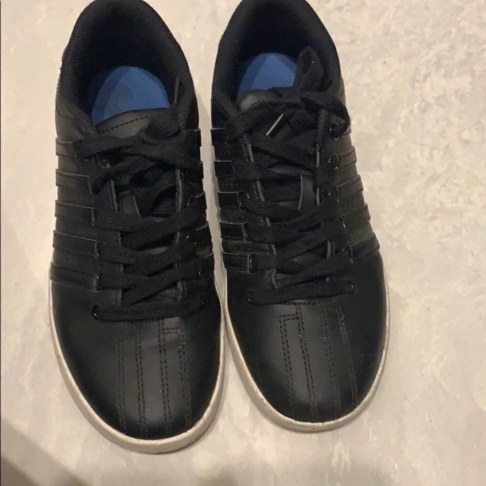 🎉1 hr sale 🎉K-Swiss boy shoes 👟